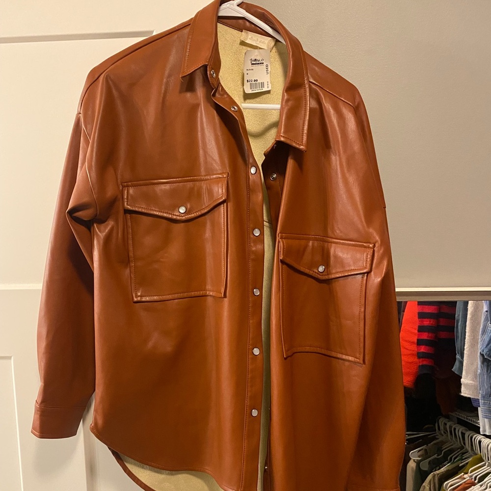 Burnt orange shirt jacket medium from buffalo exchange